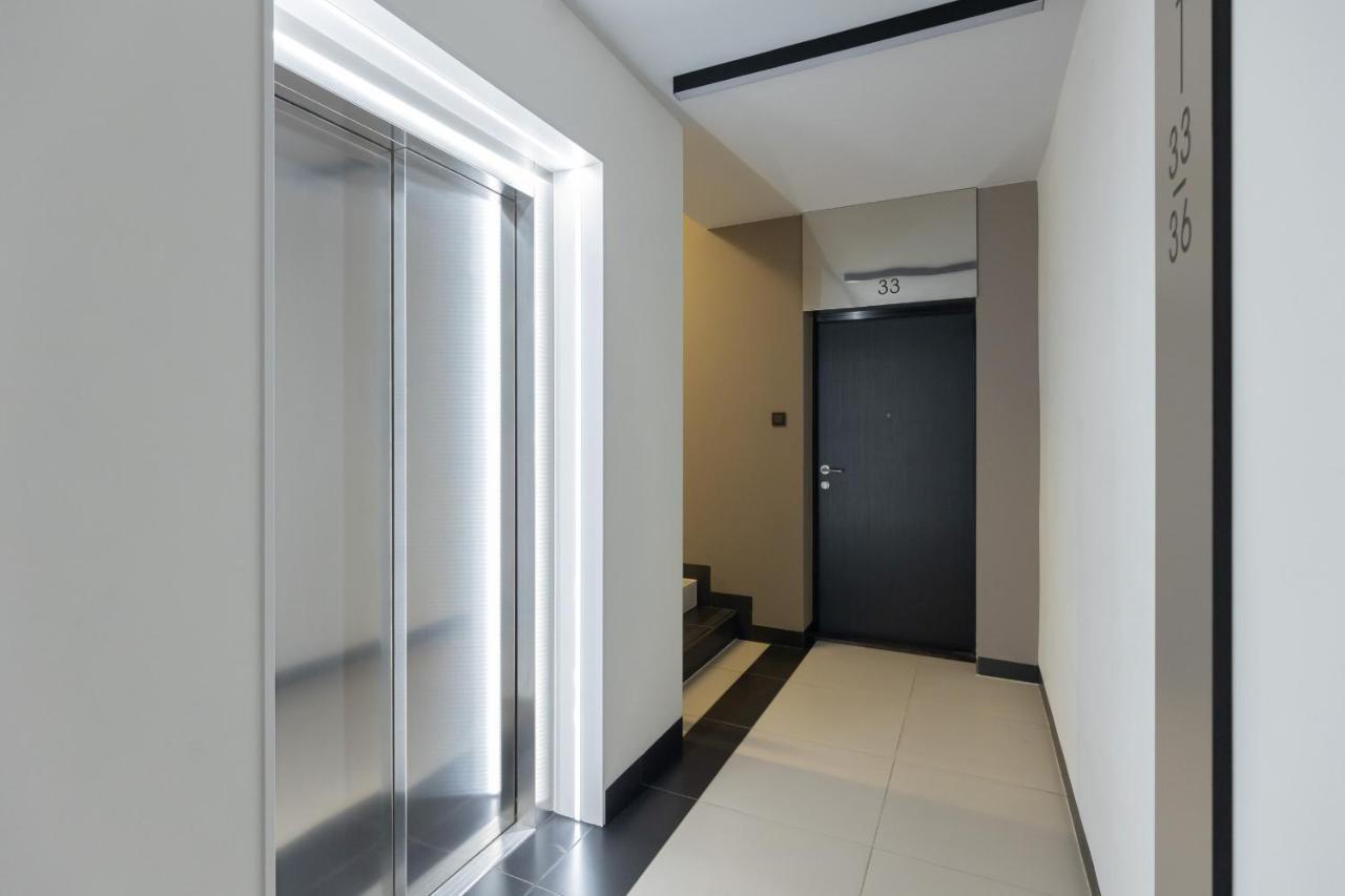 Modern Apartment With Balcony Mokotow Business Centre By Noclegi Renters Warszawa Exteriör bild